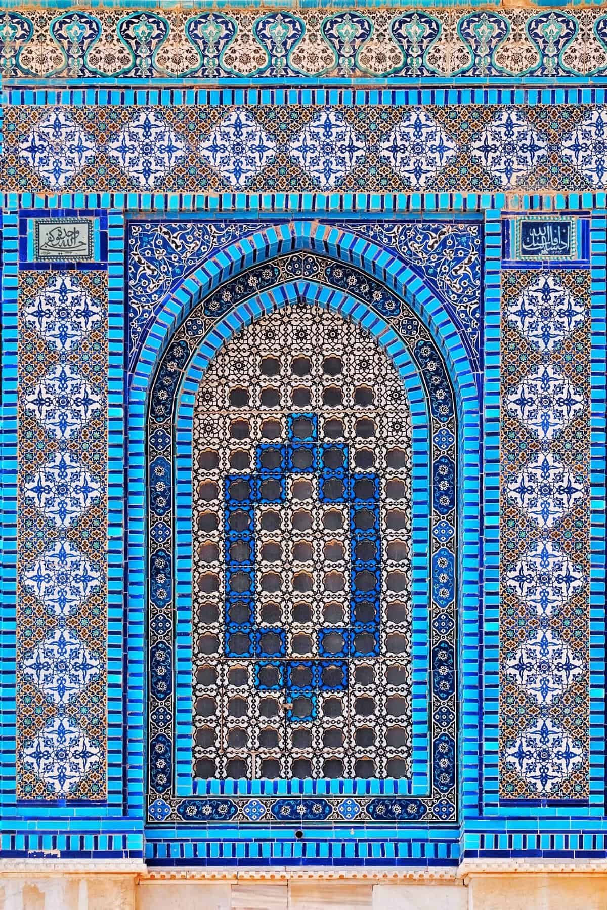 Are There Indoor Basketballs With Unique Grip Patterns Or Textures?