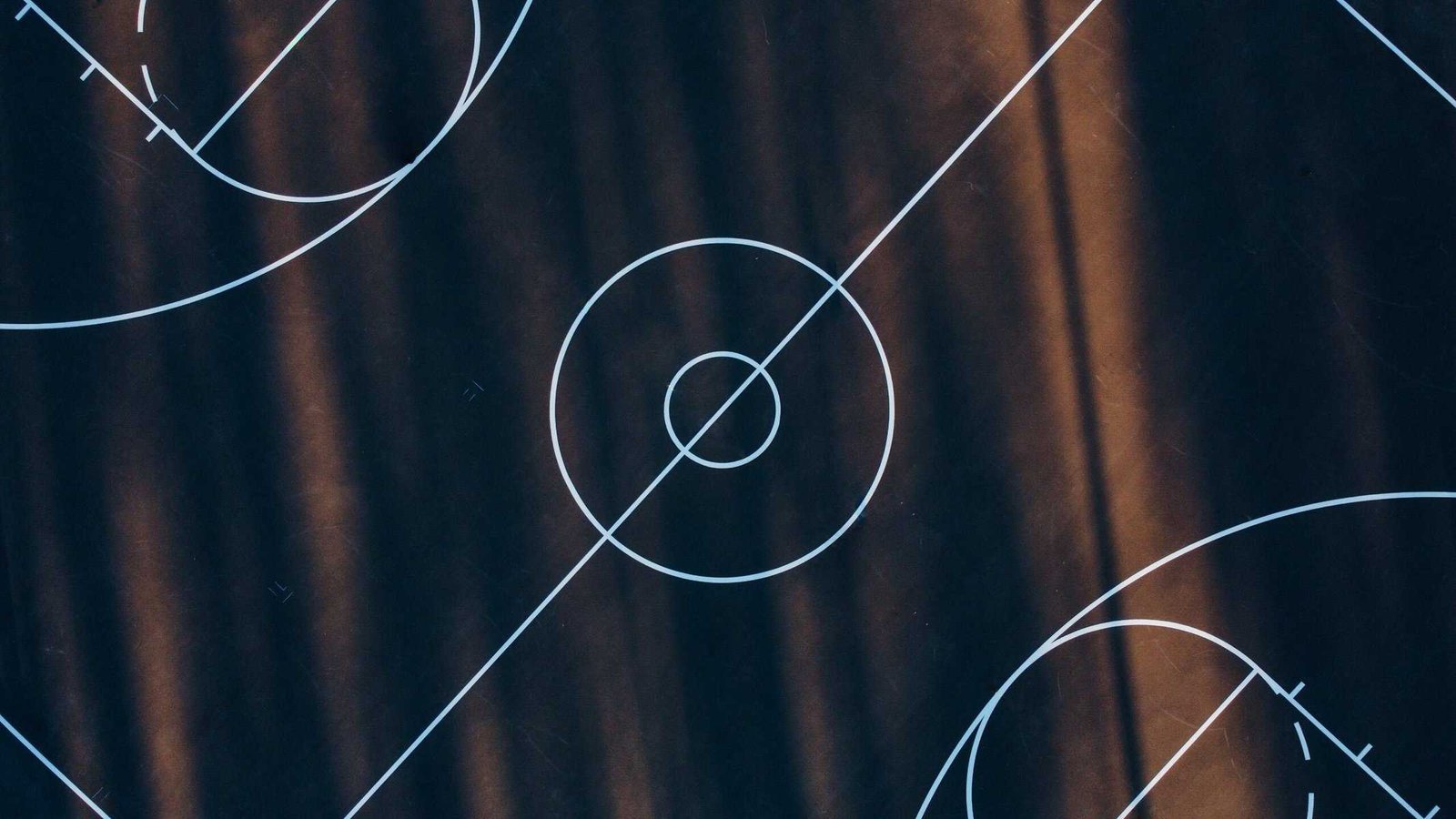 Can You Explain The Differences Between A Jump Shot And A Set Shot?