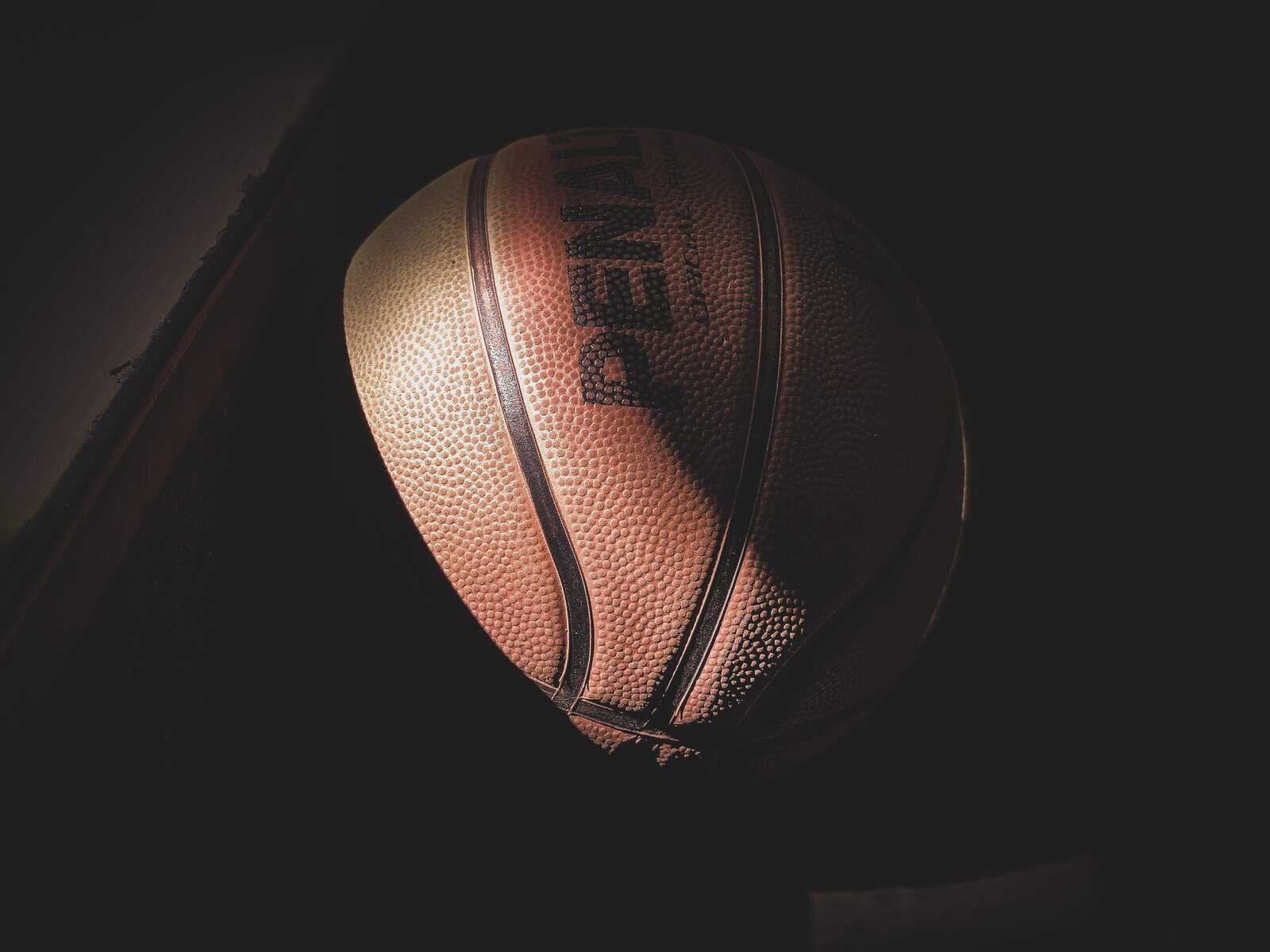 Can You Provide Tips For Making Accurate No-look Passes?