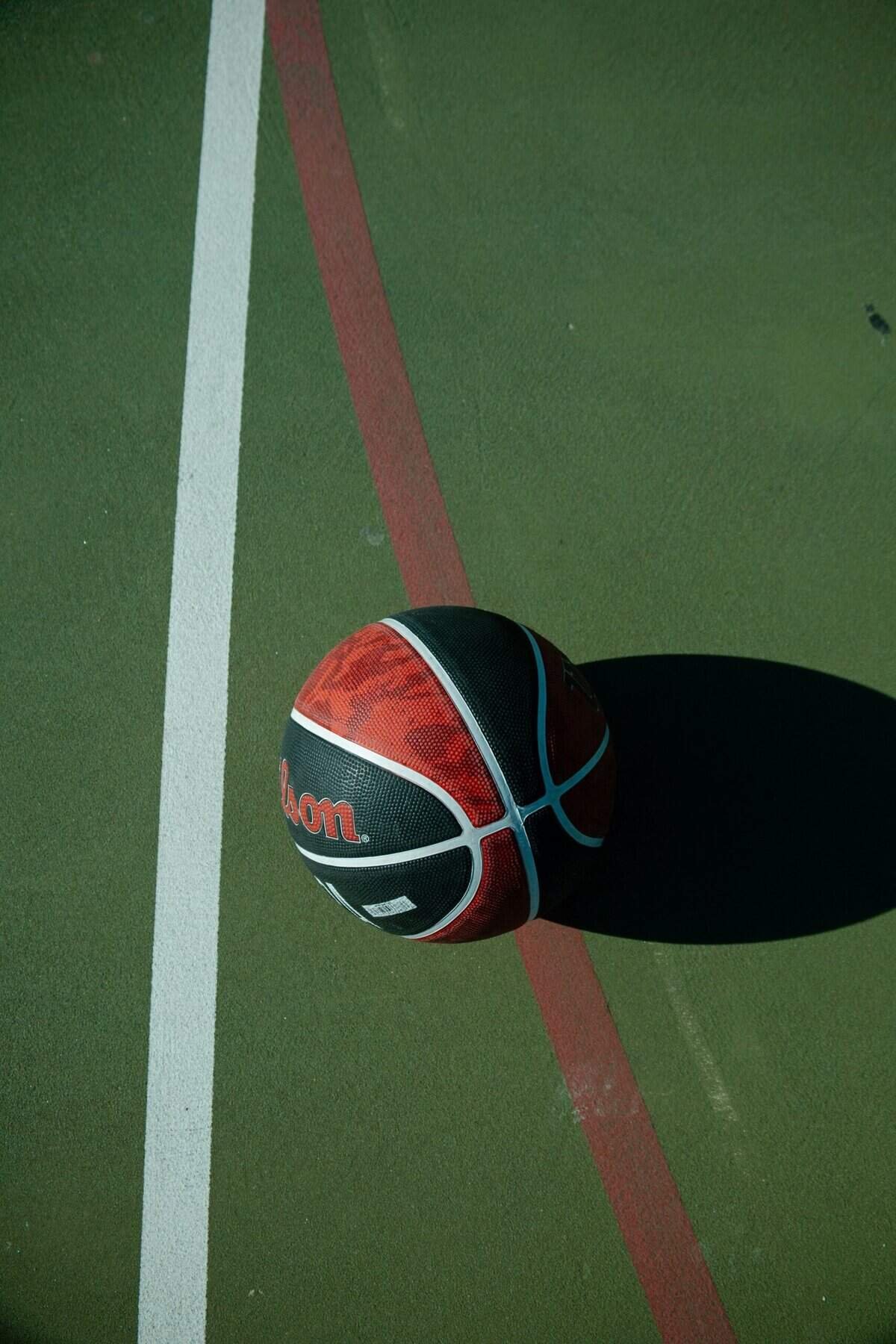 What Are The Differences Between Official Size And Practice Size Basketballs? What Are The Differences Between Official Size And Practice Size Basketballs?